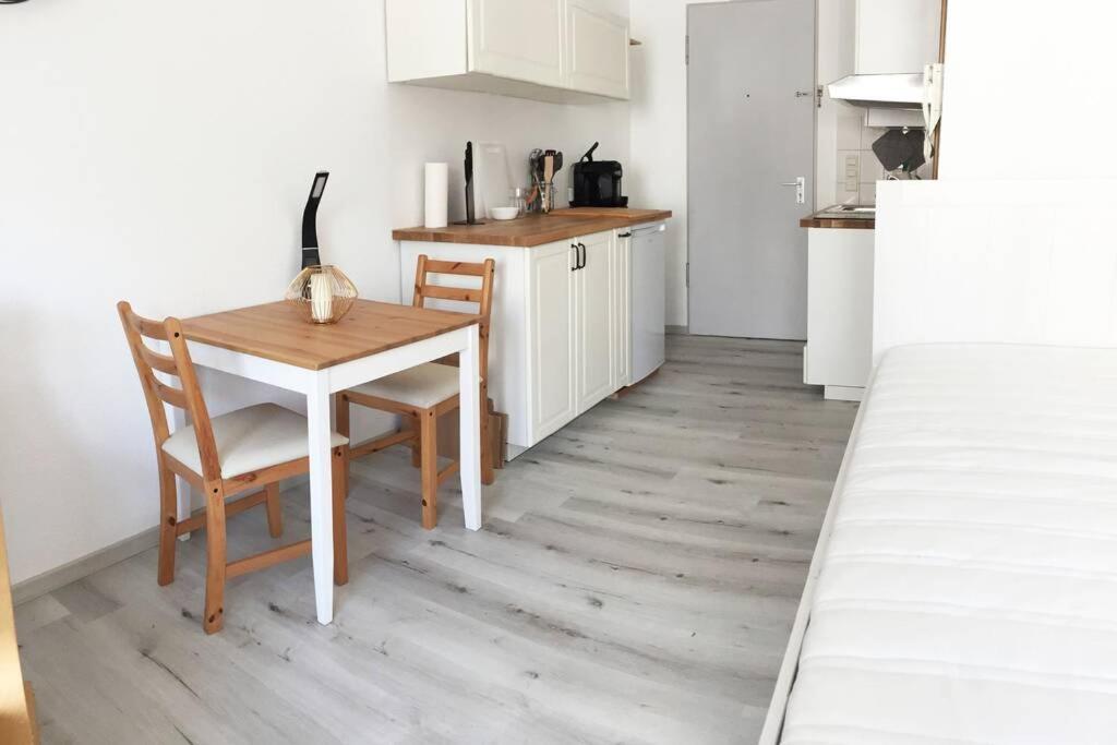 Apartment-Mitten In Konstanz, Gratis Parkplatz & Fahrrader, Netflix Tv Zewnętrze zdjęcie